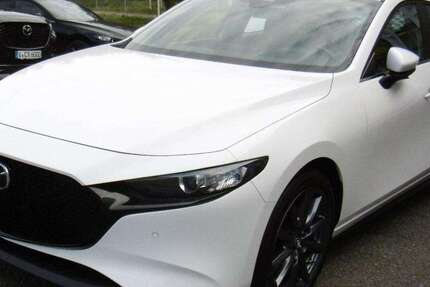 Mazda 3 48.500 km 18.500 € Falkenstein 08223
