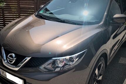 Nissan Qashqai 51.000 km 14.500 € München 80935