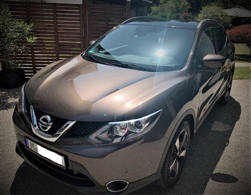 Nissan Qashqai 51.000 km 14.500 € München 80935