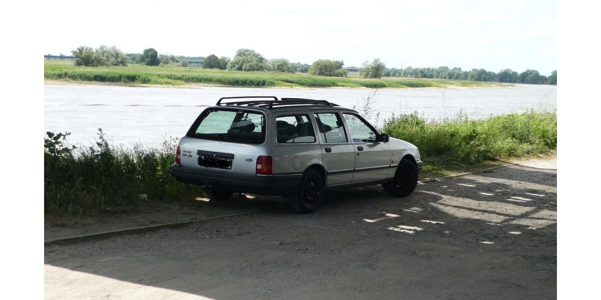 Ford Sierra 92.005 km 6.975 &euro; Berlin 13405
