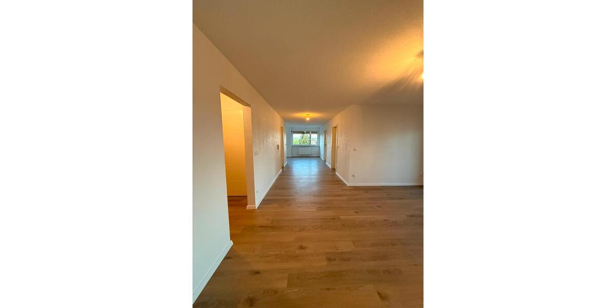 Etagenwohnung Villingen-Schwenningen Schwenningen - 3.5 Zimmer, 90 m&sup2;, 319.950&euro; | Angebot:27096345