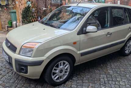 Ford Fusion 167.000 km 3.333 &euro; Fürstenwalde 15517