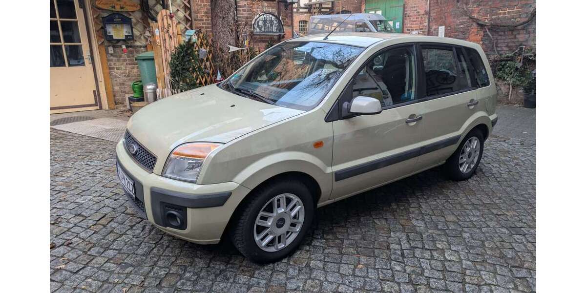 Ford Fusion 167.000 km 3.333 &euro; Fürstenwalde 15517