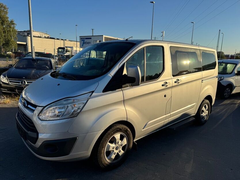 Ford Tourneo Custom 352.000 km 8.950 € Hamburg 22525