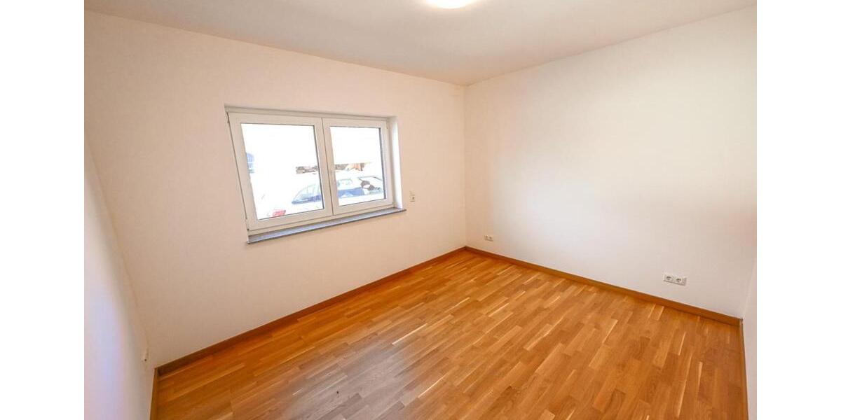 Einfamilienhaus Oberleichtersbach - 1.000&euro; | Angebot:24347648