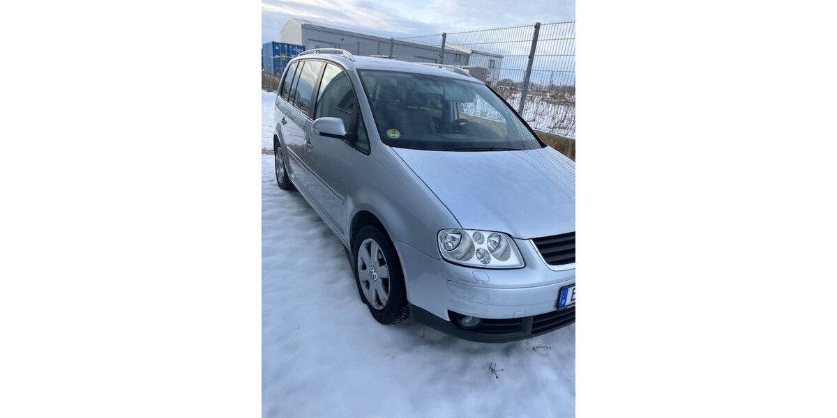 VW Touran 197.000 km 4.500 &euro; Pollenfeld 85131