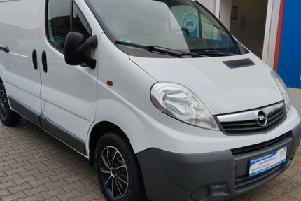 Opel Vivaro 237.285 km 7.599 € Jade 26349