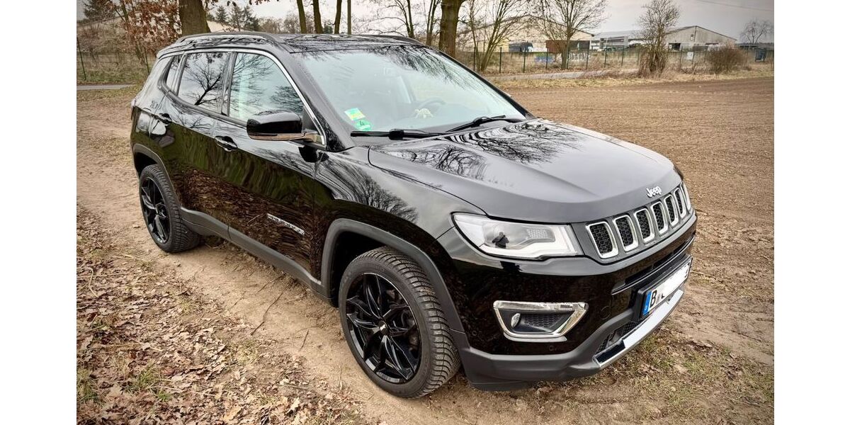 Jeep Compass 82.200 km 15.600 &euro; Oranienburg 16515