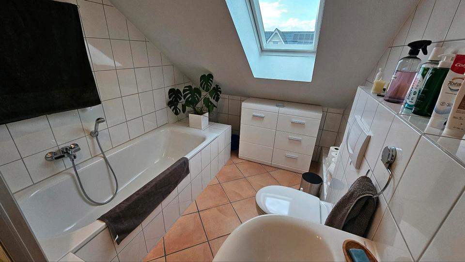 Dachgeschoßwohnung Verl - 2 Zimmer, 48 m&sup2;, 570&euro; | Angebot:26372671
