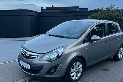 Opel Corsa 90.018 km 5.400 &euro; Villingen 78050