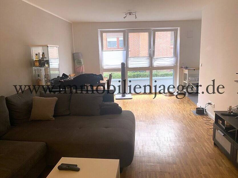 Alt-Garstedt Altes Rathaus - Neubaustandard - Barrierefreie Wohnung mit Terrasse - Ideal für Senioren
