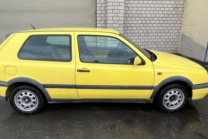 VW Golf 163.796 km 1.999 &euro; Dresden 01259