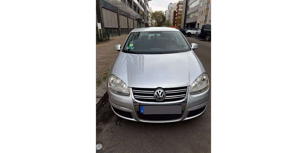VW Jetta 85.000 km 4.249 &euro; Berlin 10787