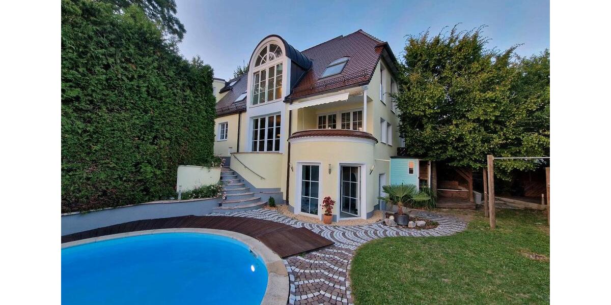 Villa Friedberg - 9 Zimmer, 350 m&sup2;, 1.795.000&euro; | Angebot:26759967
