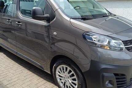 Opel Vivaro 12.950 km 33.990 € Hachenburg 57627