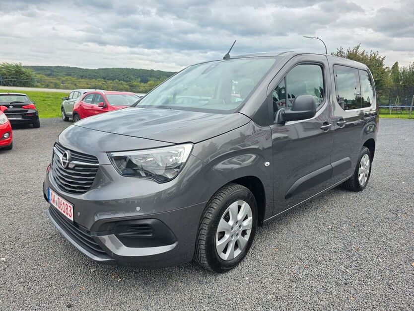Opel Combo Life 63.000 km 14.490 € Oberwinter 53424