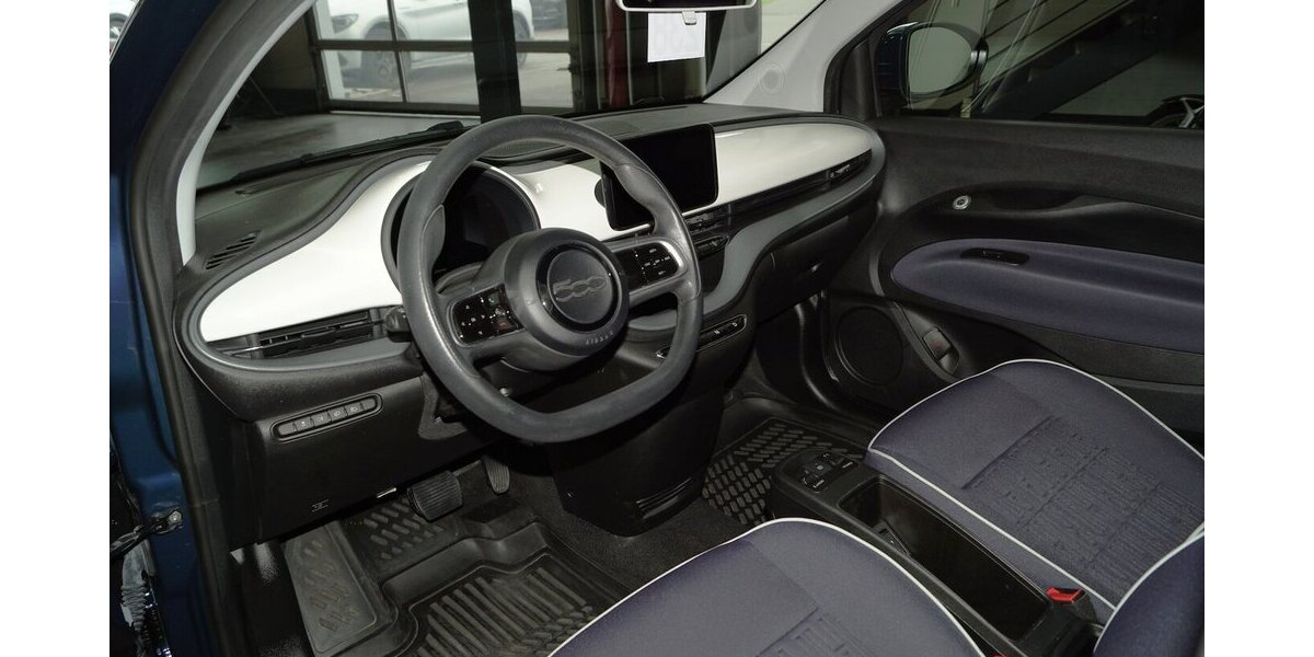 Fiat 500e Action Carplay Android Automatik 23.600 km 12.600 &euro; Lich 35423