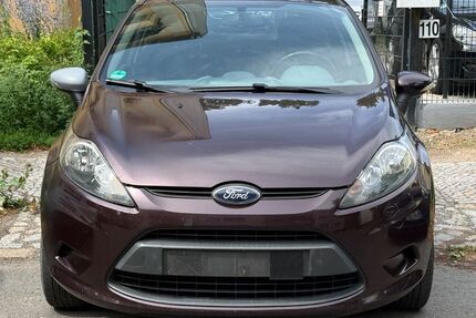 Ford Fiesta 221.000 km 1.990 &euro; Berlin 12307