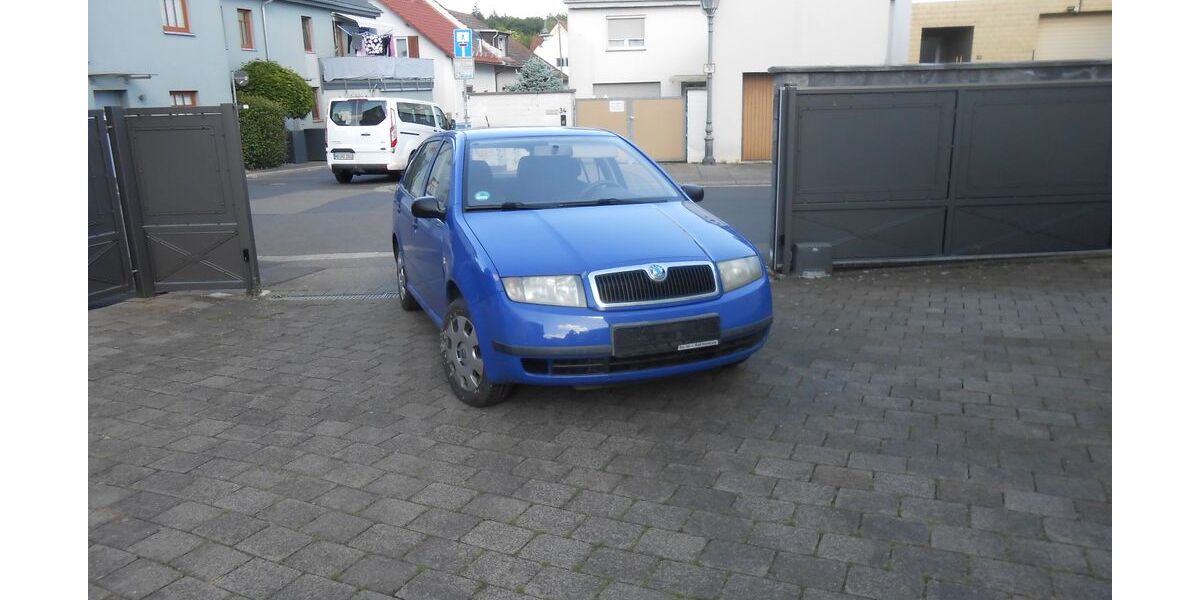 Skoda Fabia 199.989 km 989 &euro; Wöllstadt 61206