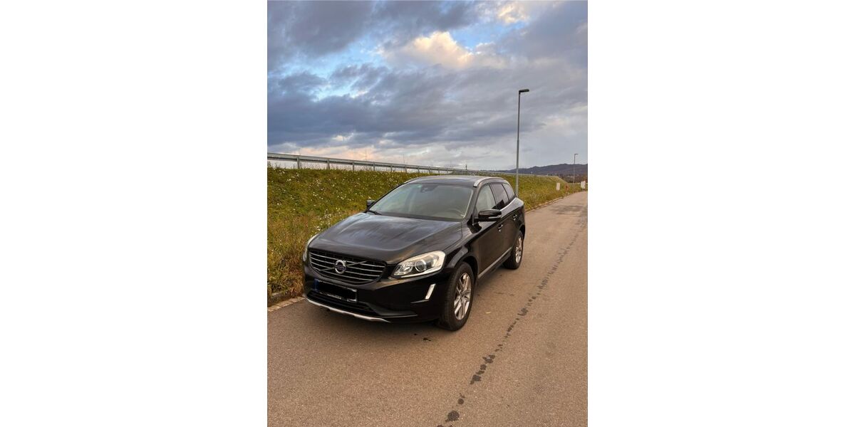 Volvo XC60 150.000 km 15.790 &euro; Laufen 79295