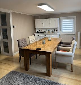 GRÜNE OASE MIT SAUNA & MEHREREN TERRASSEN - Einfamilienhaus Sindelfingen Darmsheim | Angebot:27288915