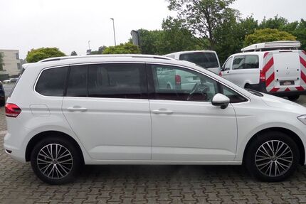 VW Touran 190.000 km 19.900 &euro; Erlenbach a. Main 63906