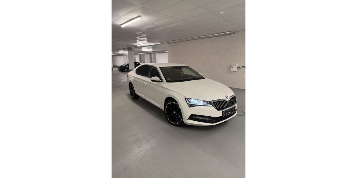 Skoda Superb 151.500 km 20.750 &euro; Peine 31226