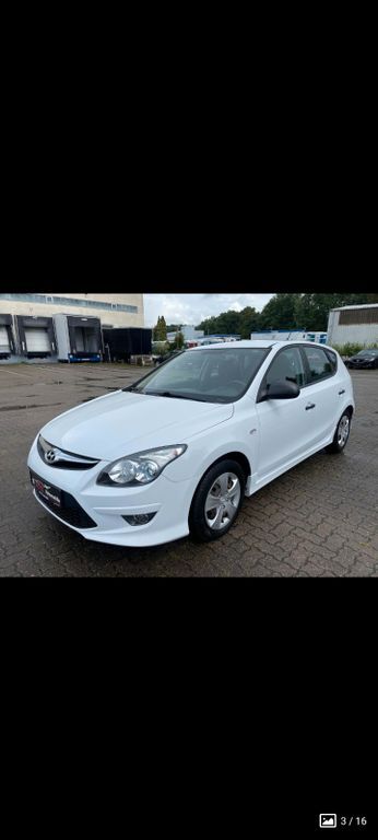 Hyundai i30 152.000 km 4.300 € Hamburg 22547