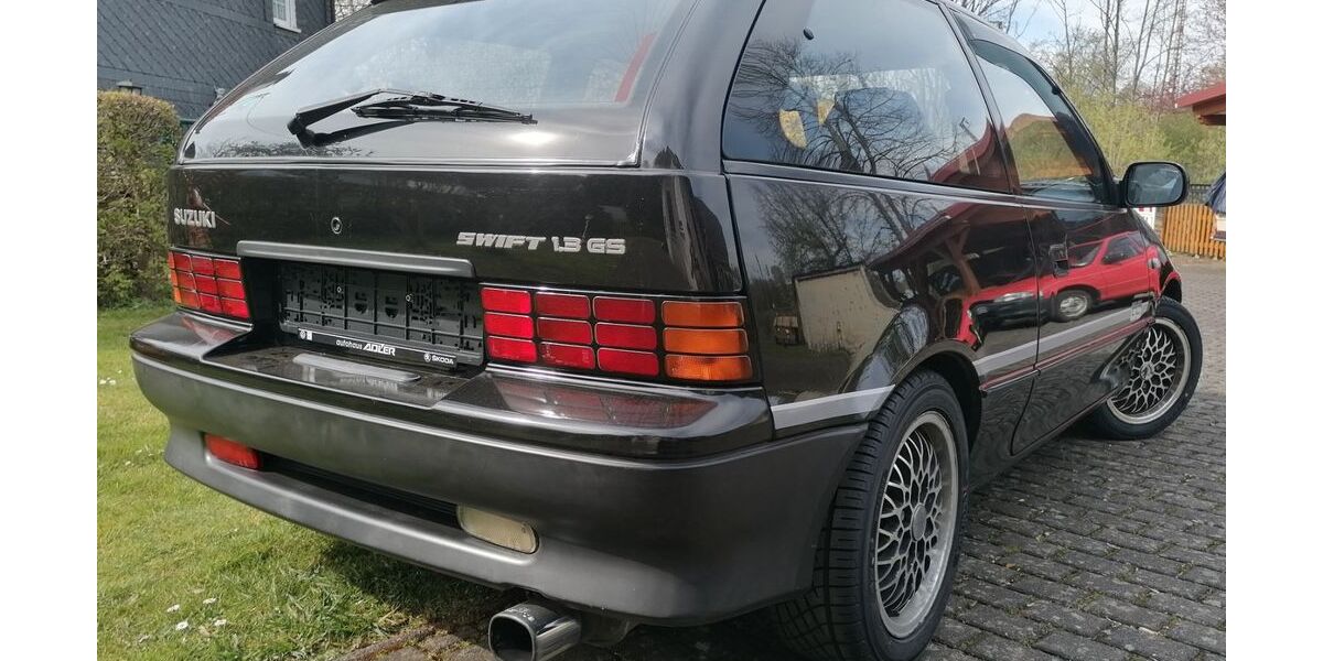 Suzuki Swift 153.000 km 5.000 &euro; Siegen 57078