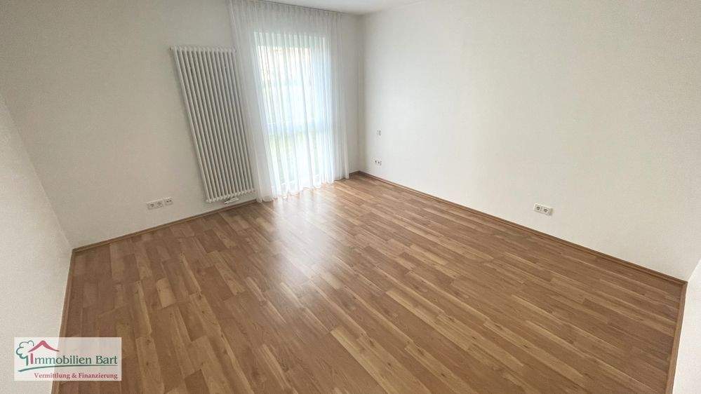 PERL: CHARMANTE ERDGESCHOSSWOHNUNG 3 SCHLAFZIMMER RUHIGE LAGE! 4 zimmer