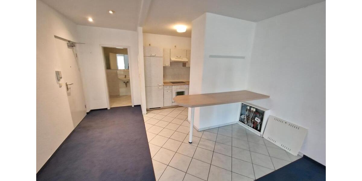 **FRISCH RENOVIERT**1-Zimmer-Wohnung Balkon Bad mit Wanne EBK Fußbodenheizungab 15.03. 1 zimmer