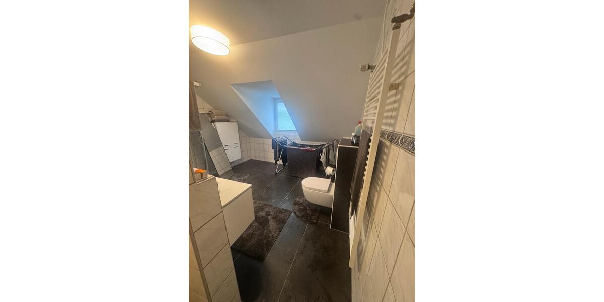 Dachgeschoßwohnung Gelsenkirchen Gelsenkirchen-West - 1 Zimmer, 70 m&sup2;, 120.000&euro; | Angebot:24751825