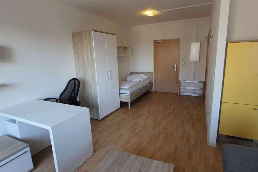 Wohnung zum Mieten in Gera 280 € 35.02 m²