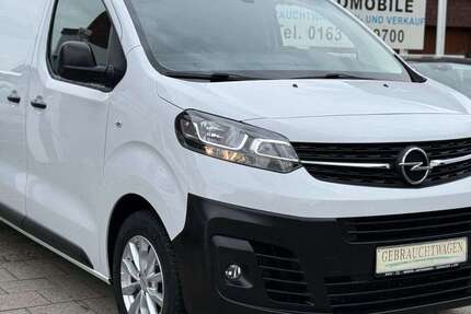 Opel Vivaro 51.000 km 17.990 &euro; Dormagen 41539