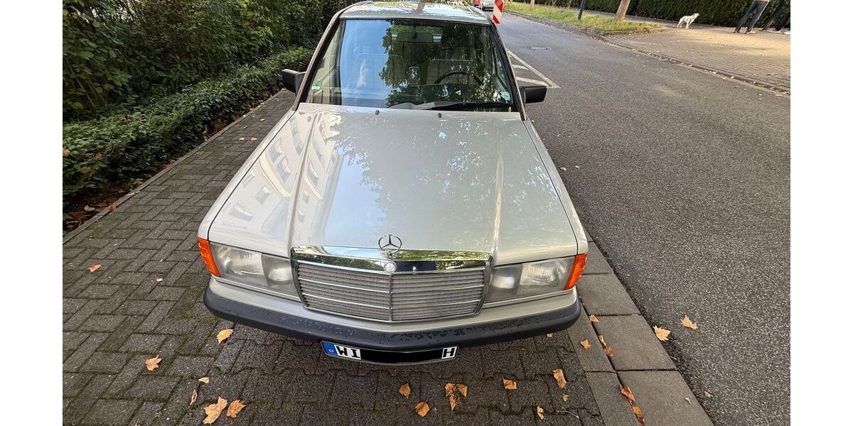 Mercedes-Benz 190 108.000 km 8.900 &euro; Wiesbaden 65205