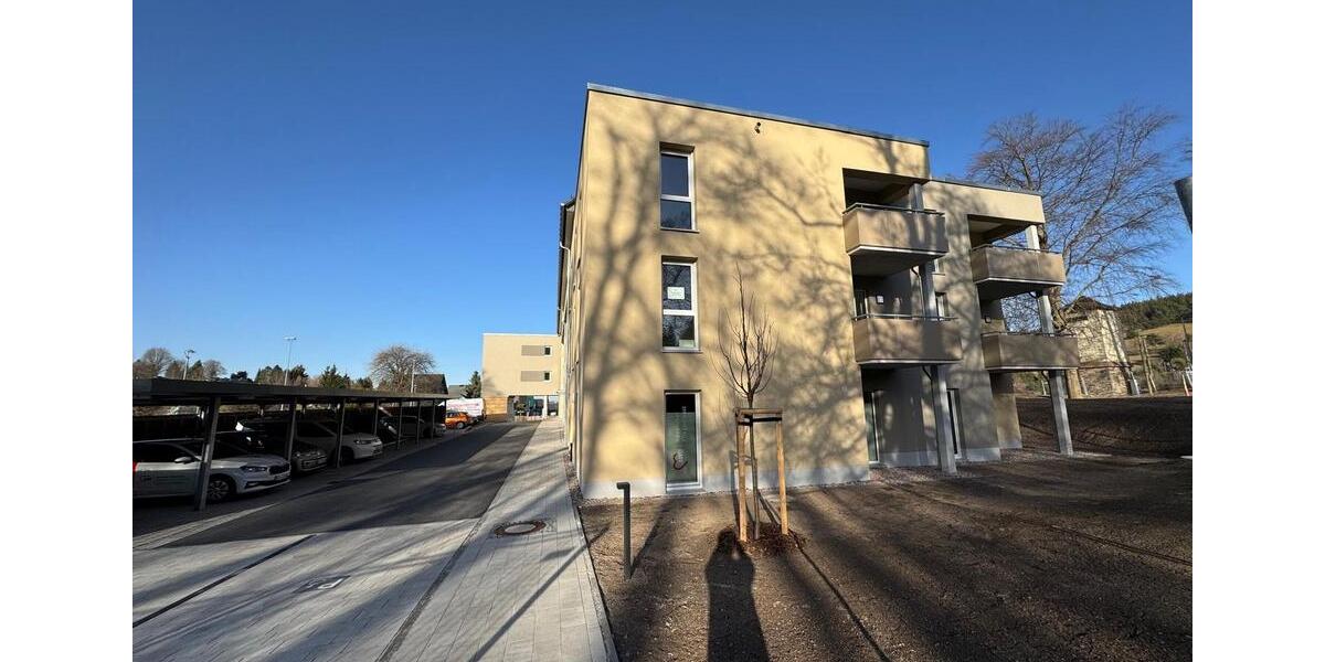 Etagenwohnung Saalfeld (Saale) - 2 Zimmer, 60 m&sup2;, 324&euro; | Angebot:25852275