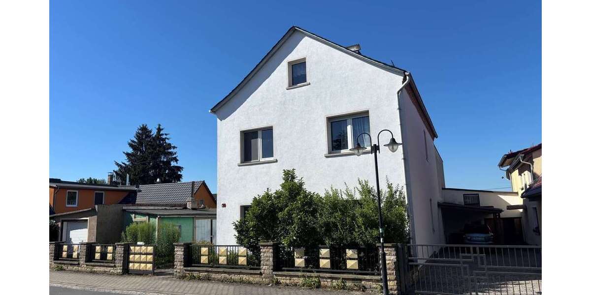 Einfamilienhaus Hermsdorf - 8 Zimmer, 179 m&sup2;, 185.000&euro; | Angebot:26560974