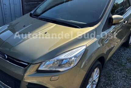 Ford Kuga 108.674 km 11.980 € Berlin 12555