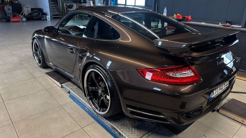 991