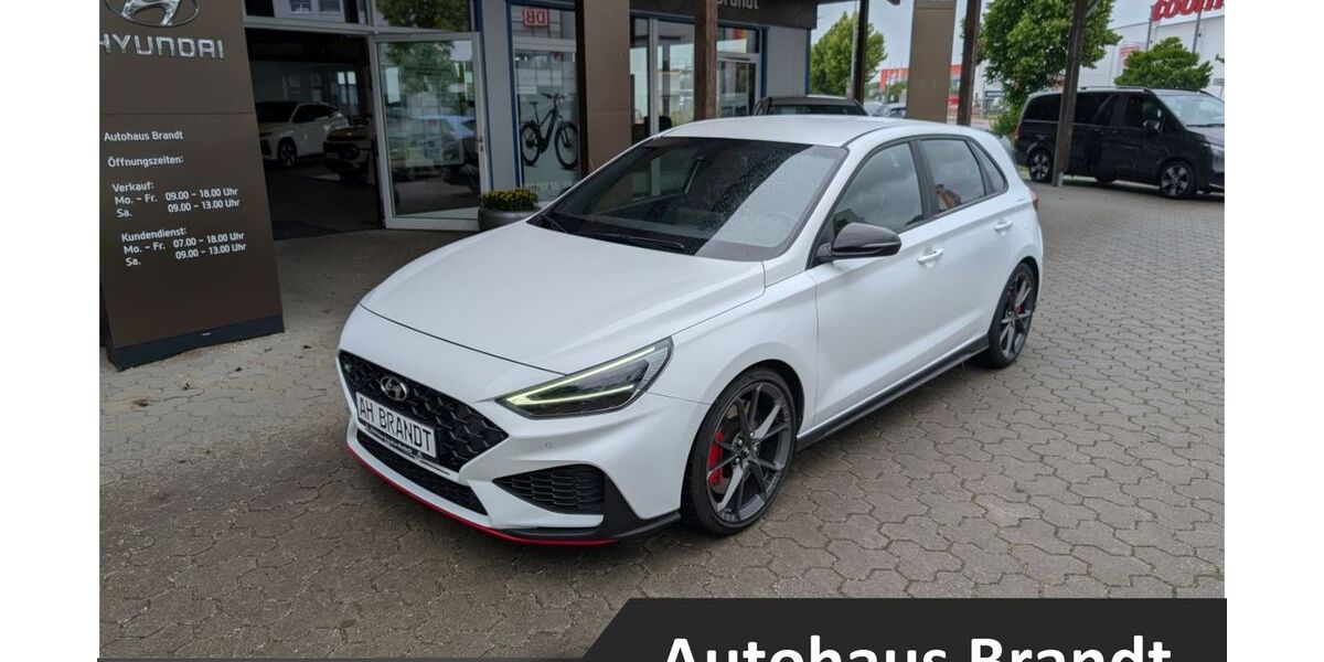Hyundai i30 25.250 km 31.990 &euro; Rostock 18146