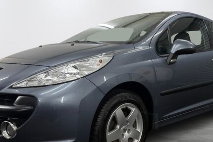 Peugeot 207 125.000 km 2.499 &euro; Berlin 13469