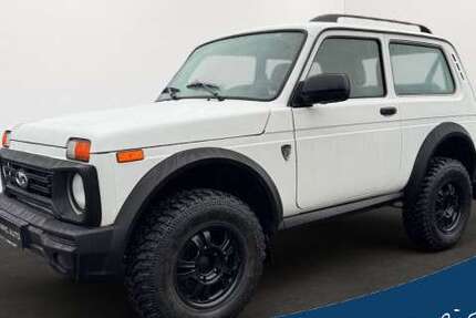 Lada Niva 39.500 km 15.990 € Langenhorn 25842