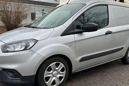 Ford Transit Courier 4.900 km 13.685 &euro; Berlin 13597