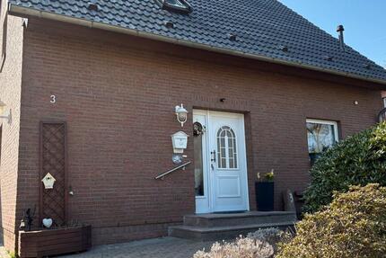 Haus Wittenberge - 4 Zimmer, 105 m&sup2;, 300.000&euro; | Angebot:25878477