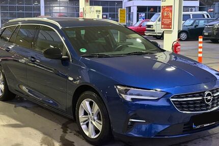 Opel Insignia 70.699 km 12.900 &euro; Hamburg 22179