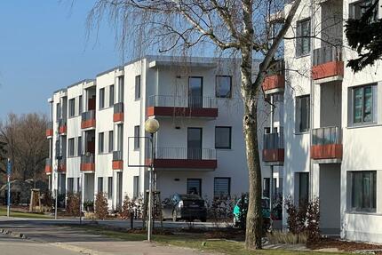 Neue 3-R-Wohnung ** WBS notwendig ** Fußbodenheizung ** Aufzug ** Parkplatz - E-Ladesäule