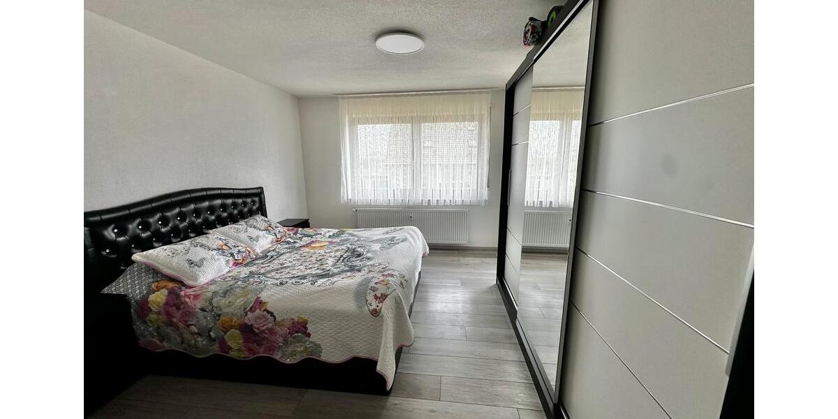 Etagenwohnung Villingen-Schwenningen Schwenningen - 3.5 Zimmer, 84 m&sup2;, 269.000&euro; | Angebot:26407441