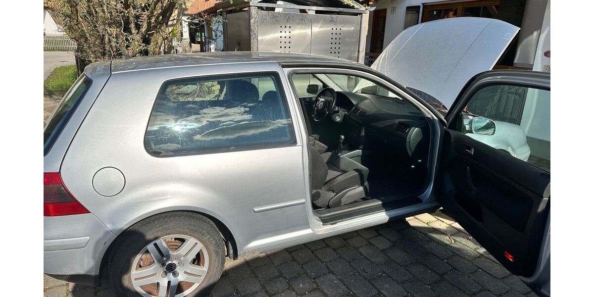VW Golf 117.721 km 4.000 &euro; Uffing 82449