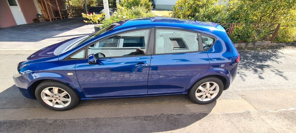 Seat Leon 244.000 km 2.000 € Schrecksbach 34637