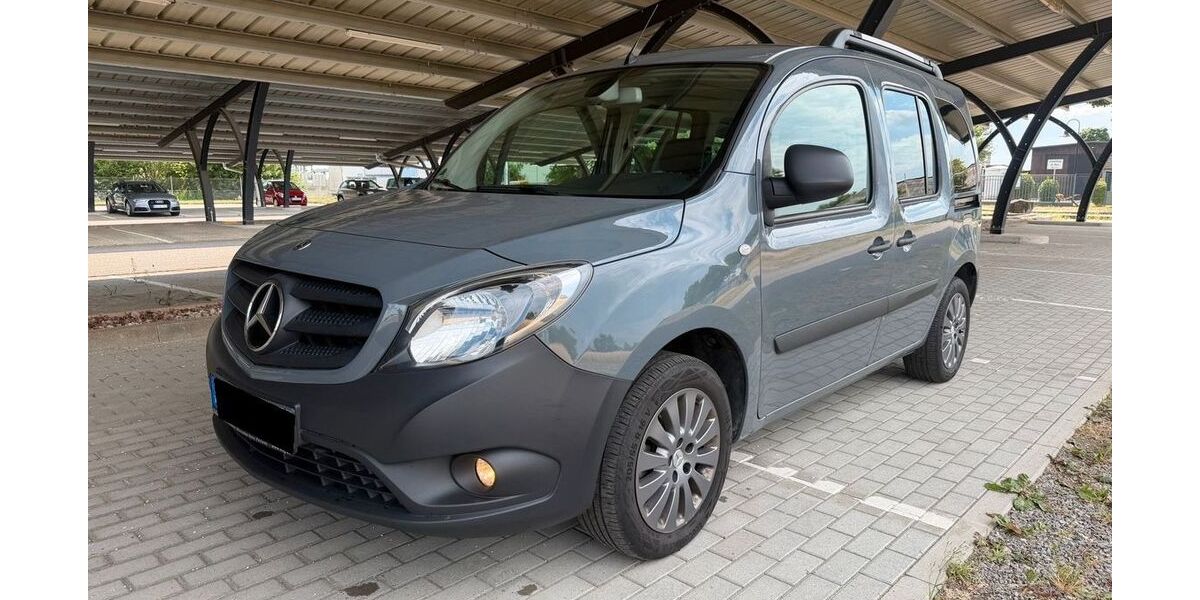Mercedes-Benz Citan 207.000 km 7.990 &euro; Lahr 77933